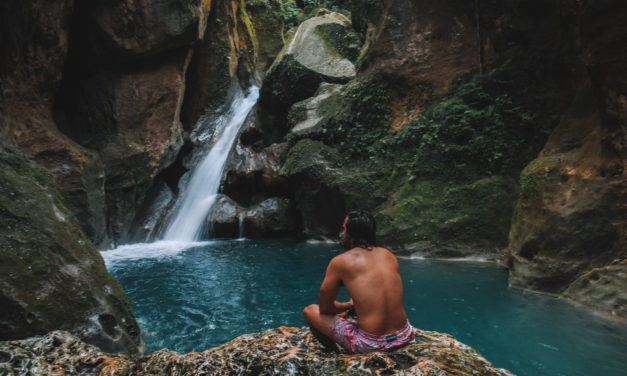 Bassin Bleu: Las Piscinas Naturales Color Azul Cobalto Escondidas en Haití